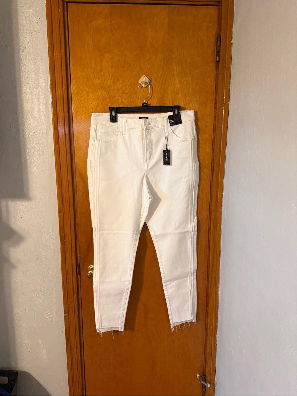 Express White Skinny Highrise Jeans